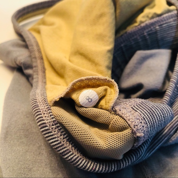 Women’s Lululemon size 8 tank top - Picture 7 of 7